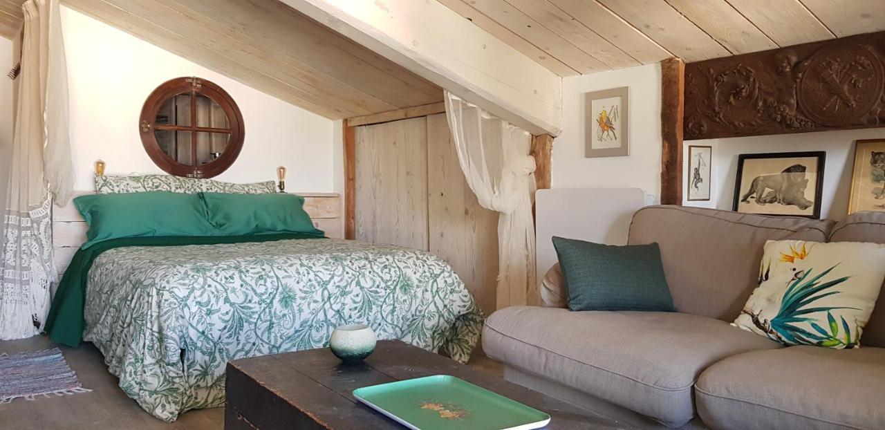 La Boheme Bed and Breakfast Charols Buitenkant foto