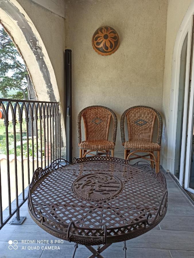 La Boheme Bed and Breakfast Charols Buitenkant foto
